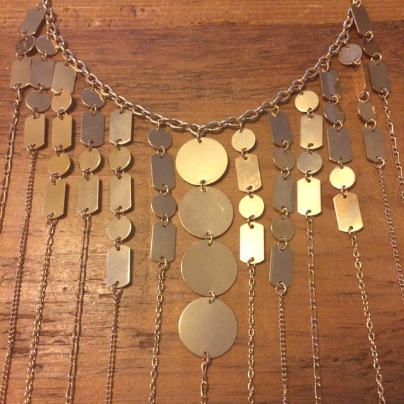 💰SOLD IN BUNDLE |  Gold disks/chains bib necklace - Picture 2 of 4
