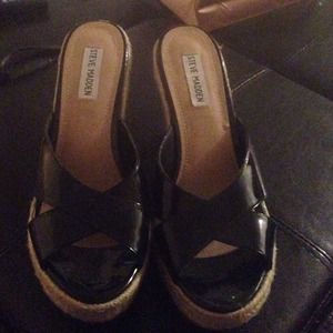 Patent leather wedge