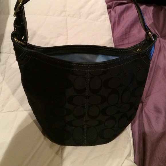 38 coach handbags authentic coach bag in 38 coach handbags authentic coach bag in