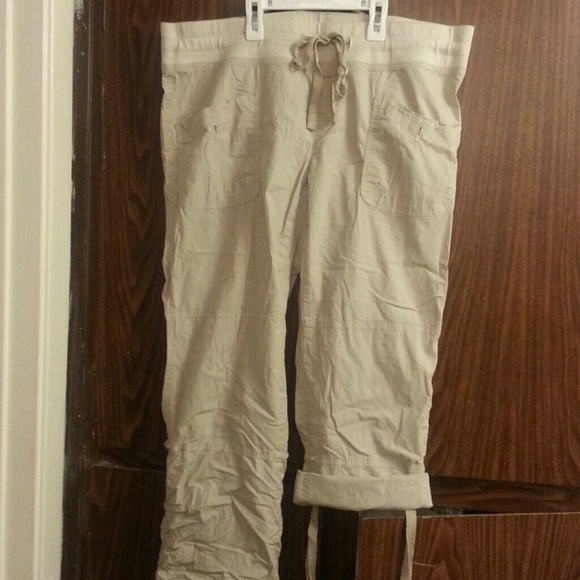 Maternity pants/capris