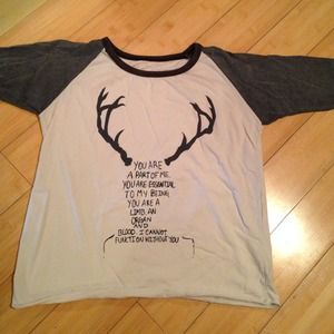 Brandy Melville shirt