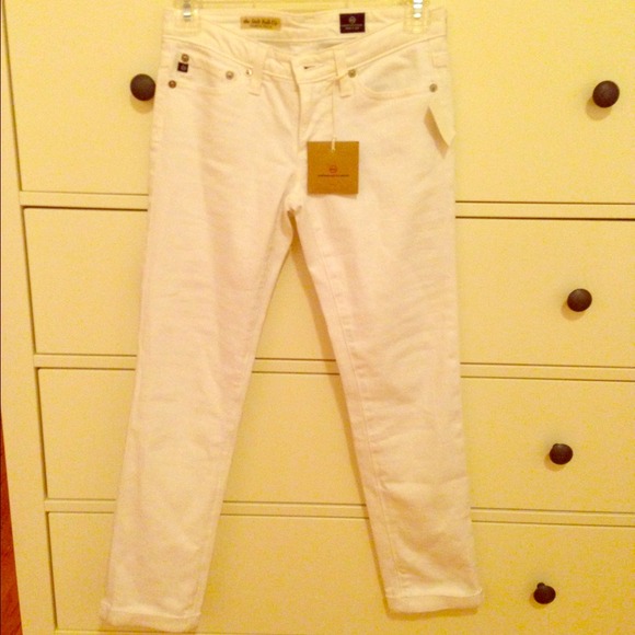 AG Jeans The Stilt Roll Up in White - Picture 1 of 2