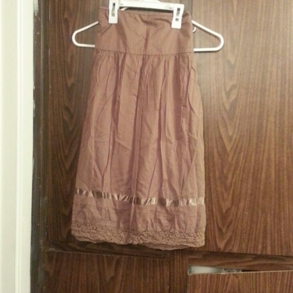 Brown knee length skirt - Picture 1 of 2
