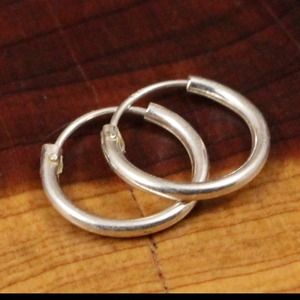 💍Vintage Sterling silver (925) hoop earrings💍