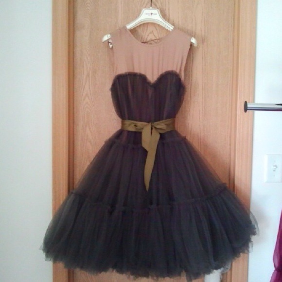 #ClosetCrush Dresses - Poshfind: Lanvin dress from: sheilzzz :) #ClosetCrush Dresses - Poshfind: Lanvin dress from: sheilzzz :)
