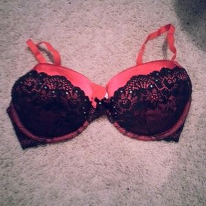 *SOLD* Sexy silky red push-up bra NWOT