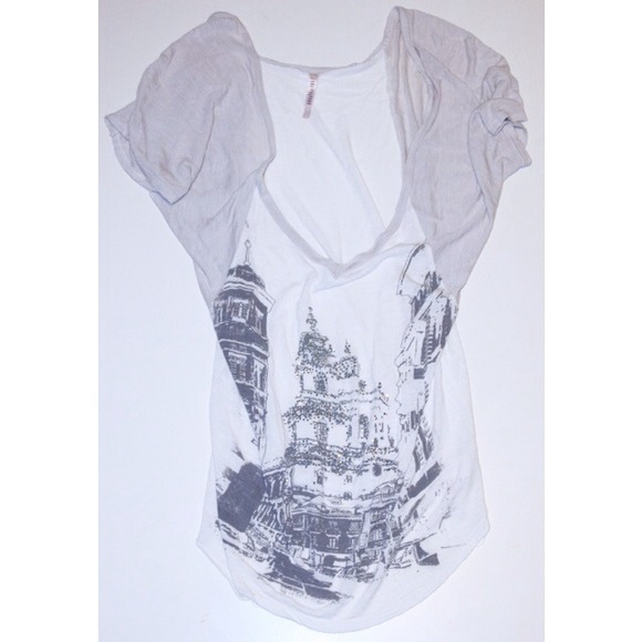 Loosely fitted tee with deep v.