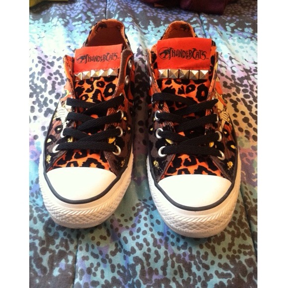 BRAND NEW cheetah print converse