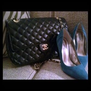 Size 7.5 Steve Madden suede pumps