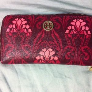 Tory Burch NWOT Wallet