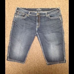 Plus size Silver brand jean capris