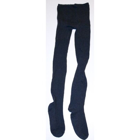 Grey patterned tights.