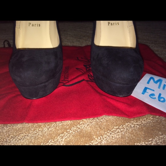 SOLD- Used but still in great condition. Suede - Picture 3 of 4