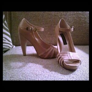 Leather peep toe pumps