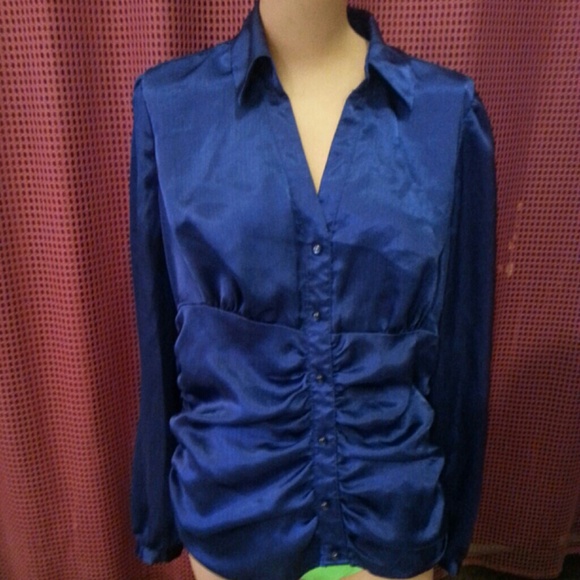 *****SOLD****SILKY SMOOTH BLOUSE