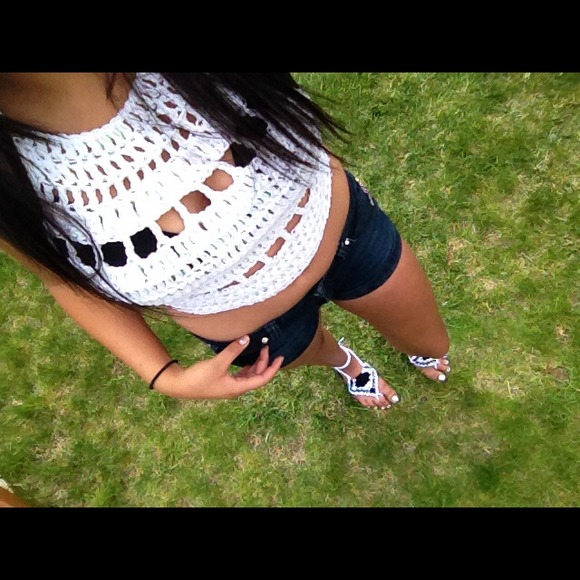 Crochet halter - Picture 2 of 4