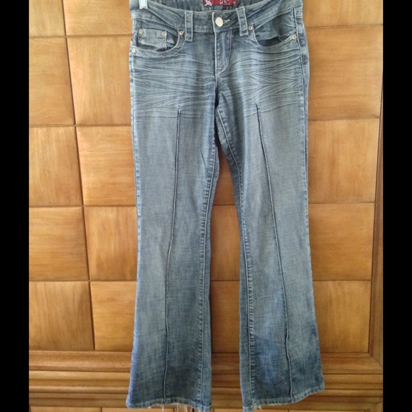 Light denim pants😍