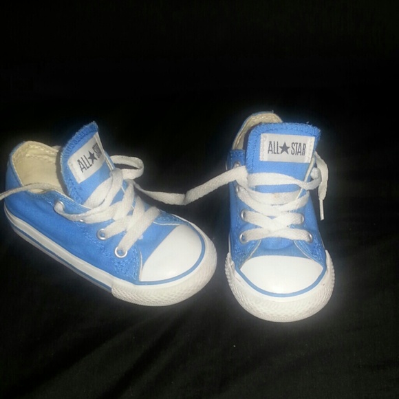 ✔✔SOLD✔✔Converse sneakers