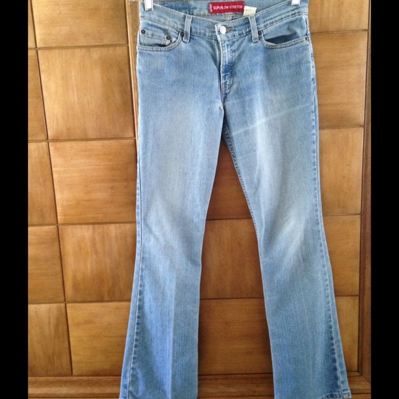 Levi's pants😍