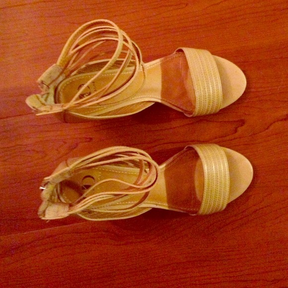 Kelsi Dagger nude ankle strap sandals