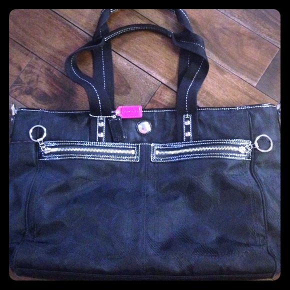 💯 Authentic Coach diaper bag! Black/pink!💖✨