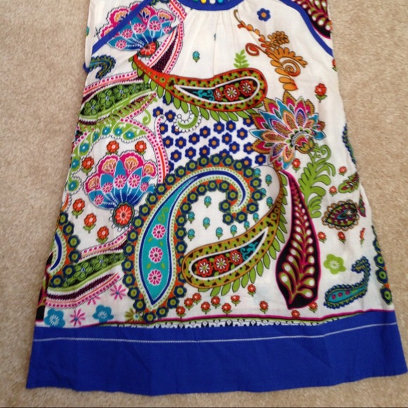 Dress - Picture 2 of 4