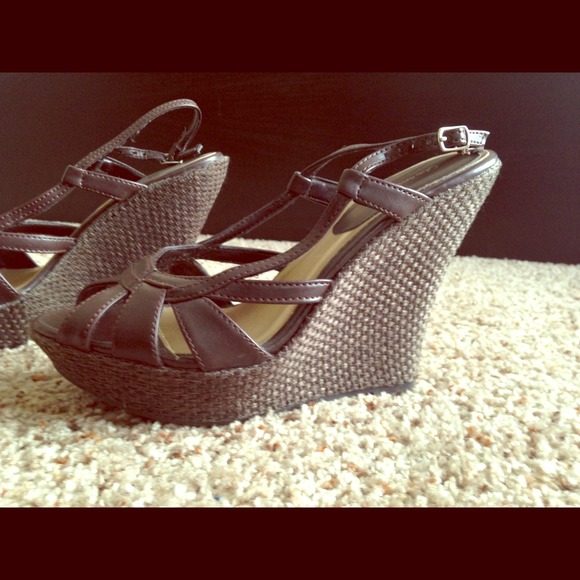 Cute Brown Summer Wedges!