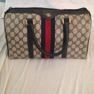 Vintage large navy Gucci tote 100% real!!