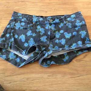 Forever 21 Blue and Black Flower Printed Shorts!