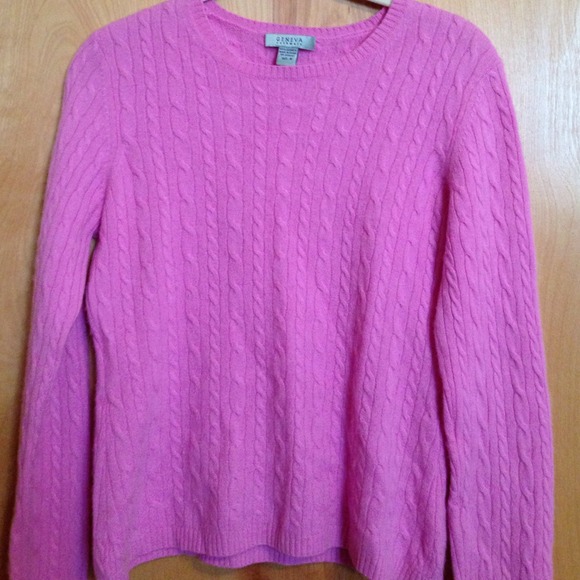 Pink 100% cashmere sweater