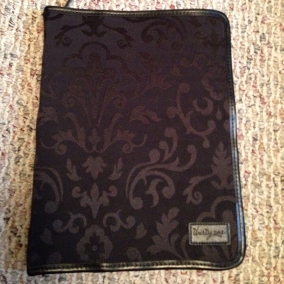 31 Cloth covered portfolio