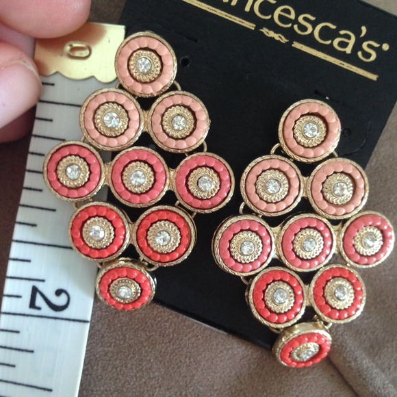 Francesca's Coral Ombré Circle Statement Earrings - Picture 3 of 4