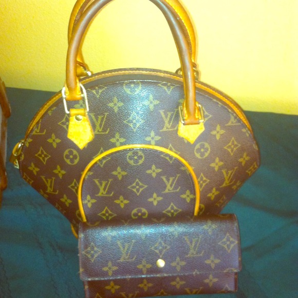 Louis Vuitton Ellipse tote and wallet