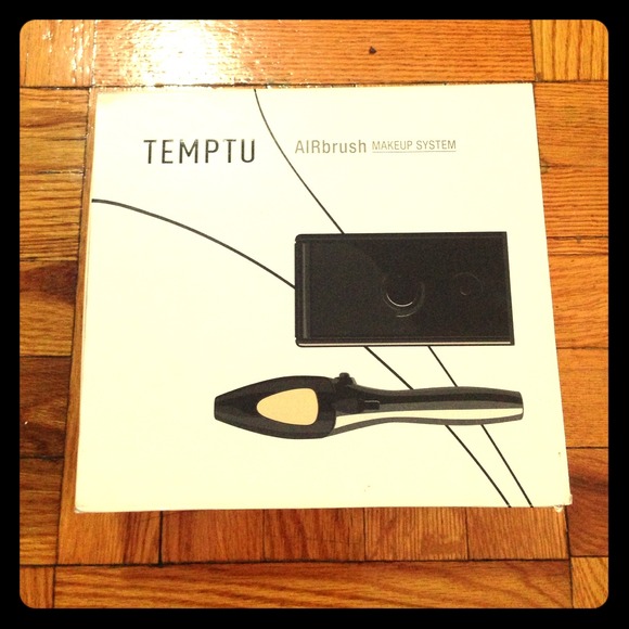 Temptu airbrush makeup system brand new!