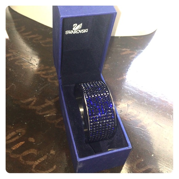 Swarovski Jewelry - Swarovski Blue & Silver Bracelet