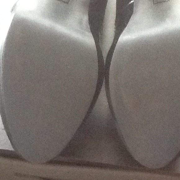 Unlisted Black Patent Leather Pumps - worn once! - Picture 4 of 4