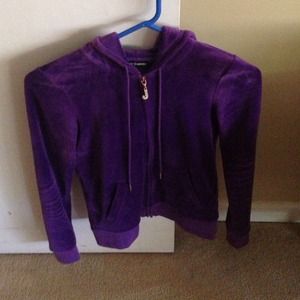Small juicy zip up!