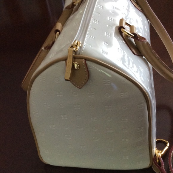 Arcadia Patent Leather cross body satchel - Picture 2 of 4