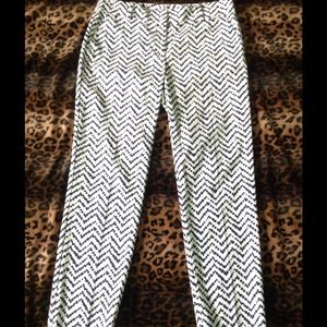 !!!Reduced!!! Ann Taylor white/navy ankle pant