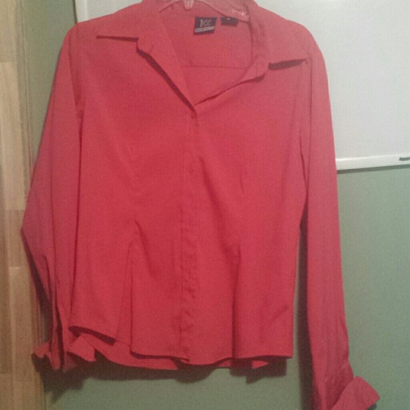 A nice red dresses shirt