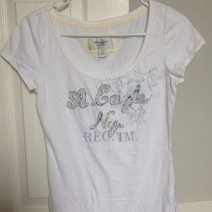 American eagle short sleeve T-shirt