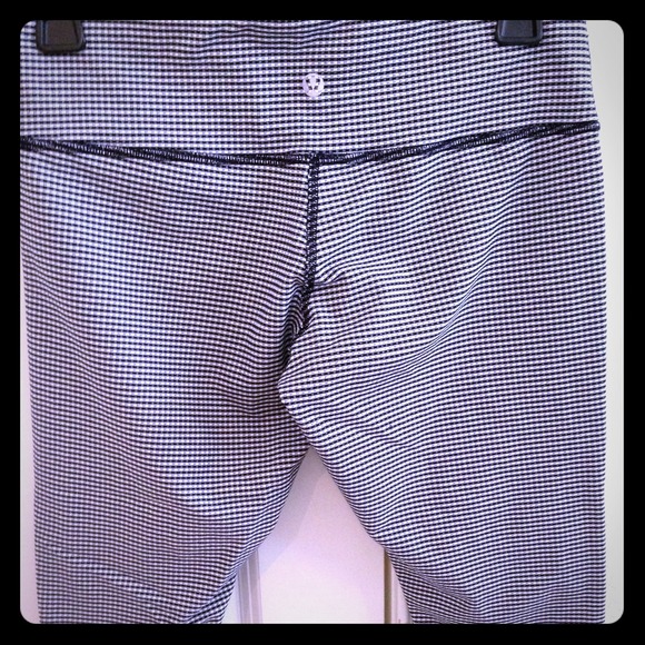 Lululemon wunder under crops