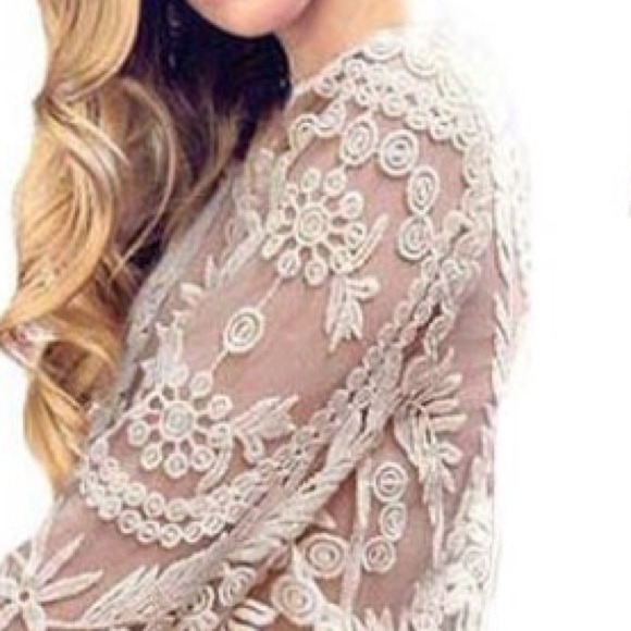 Lace top - Picture 2 of 2