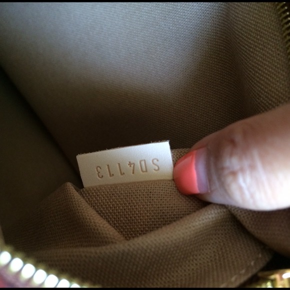 Sold 👏Authentic Louis Vuitton delightful Pm - Picture 2 of 4