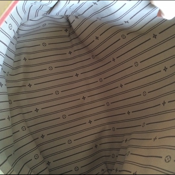 Sold 👏Authentic Louis Vuitton delightful Pm - Picture 4 of 4