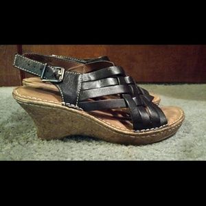 Size 10 naturalizer brand black wedges.