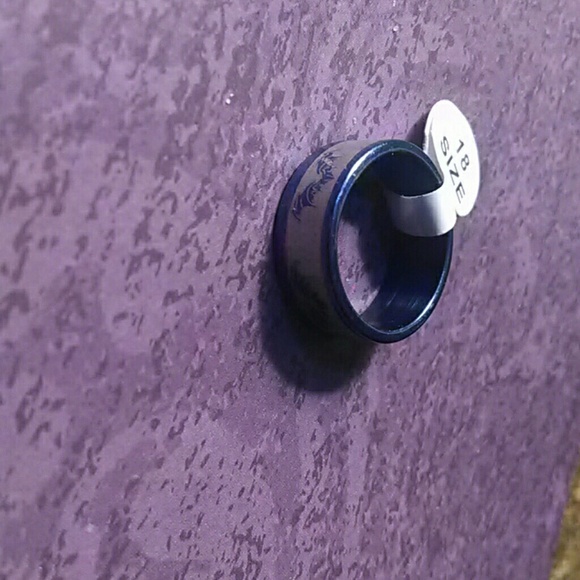 Batwing ring - Picture 2 of 3