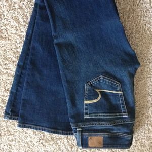 NWOT american eagle size 4 short jeans