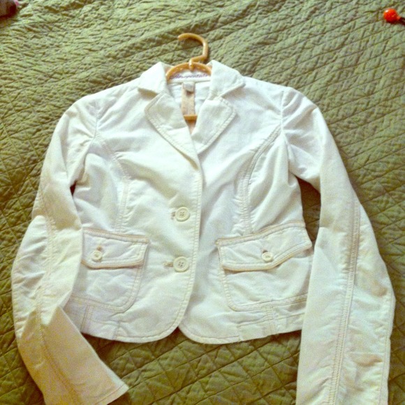 Aeropostale white blazer, adorable!