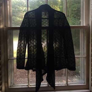 Great for summer!☀️ Black knit cardigan